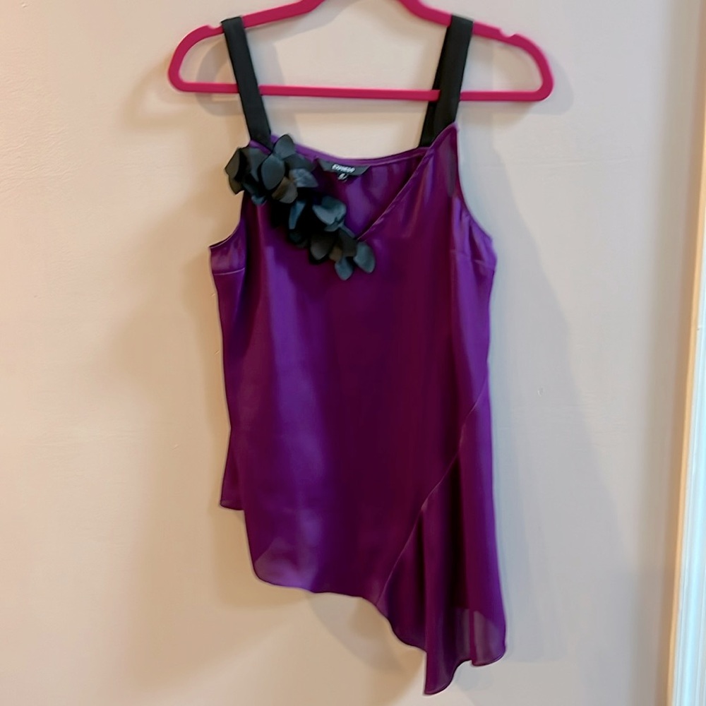 Express Floral Appliqué Tank Purple/Black size Medium Uneven Bottom